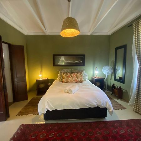 The Riverdeck Accommodation And Backpackers 克尼斯纳 外观 照片
