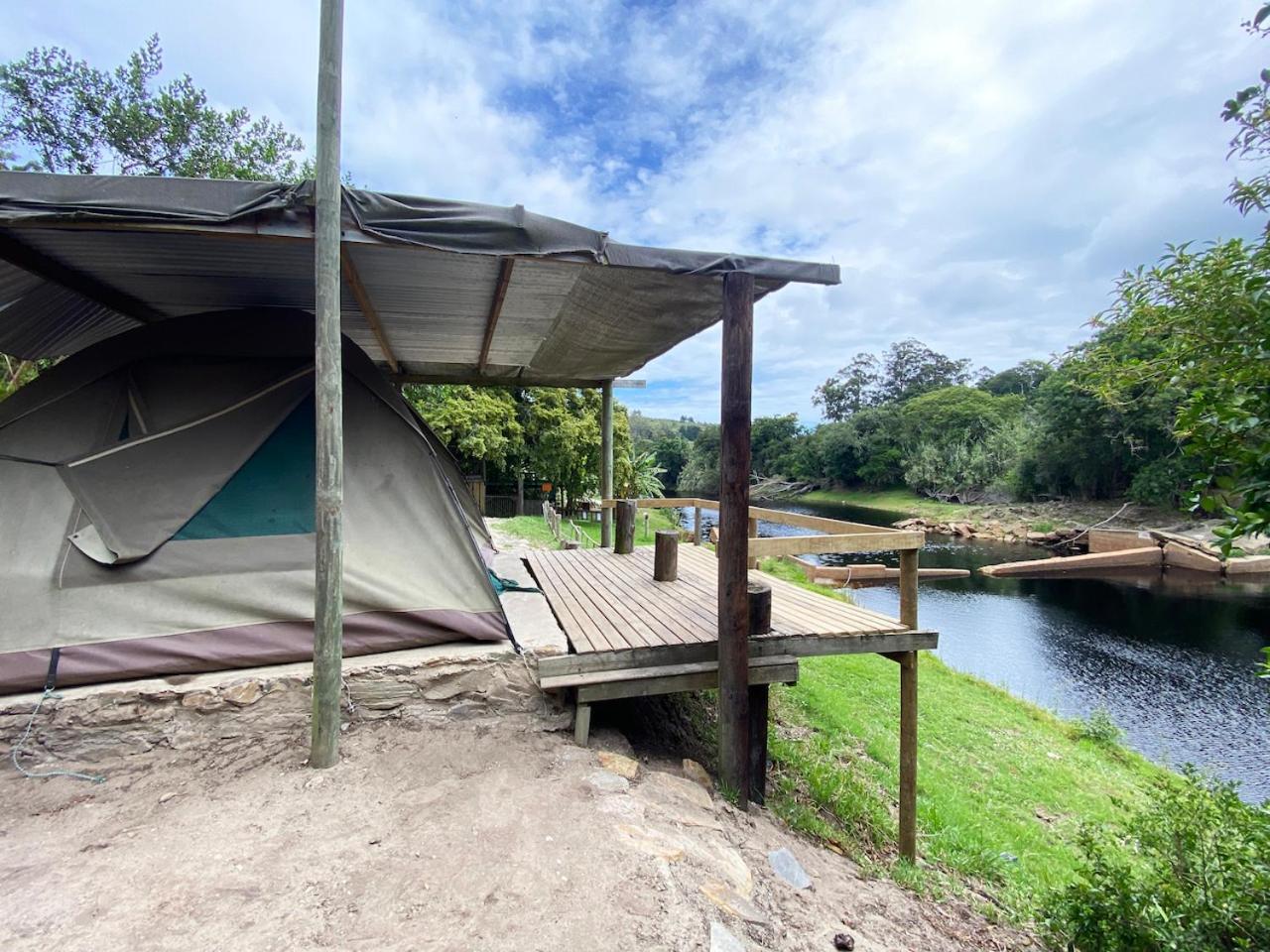 The Riverdeck Accommodation And Backpackers 克尼斯纳 外观 照片