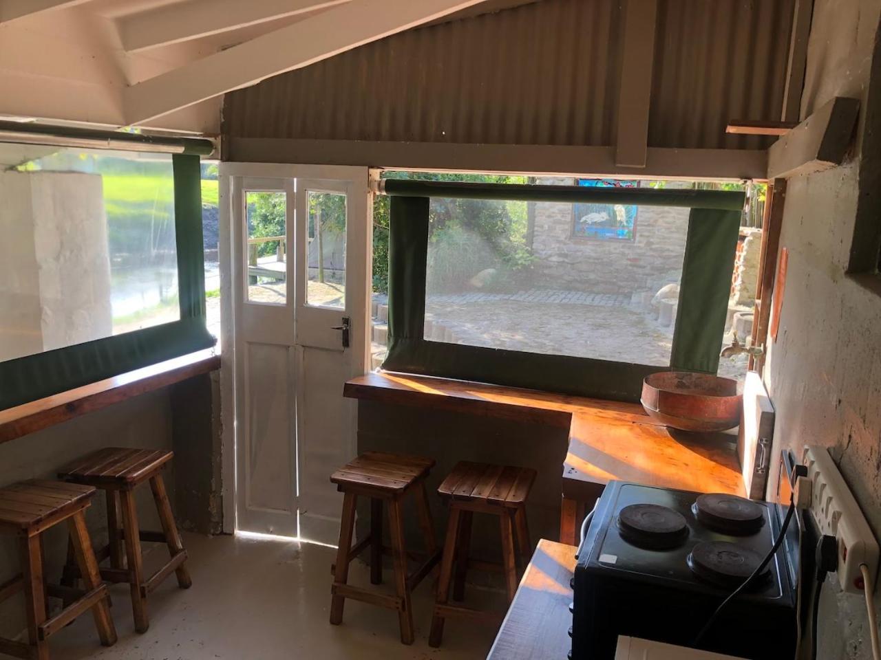 The Riverdeck Accommodation And Backpackers 克尼斯纳 客房 照片