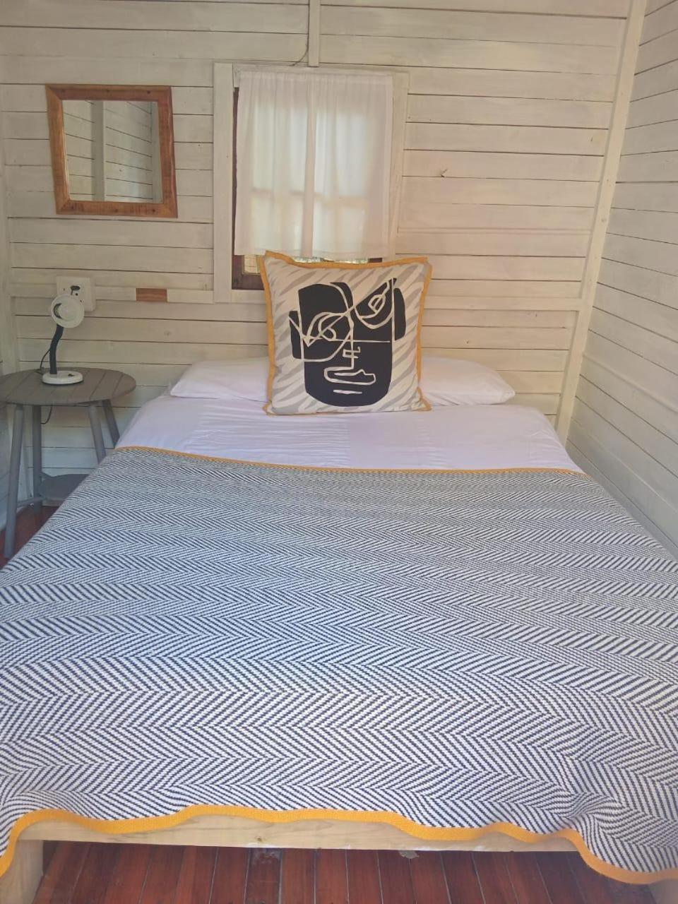 The Riverdeck Accommodation And Backpackers 克尼斯纳 外观 照片